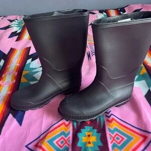 Max + Jake Stylish Black Boots